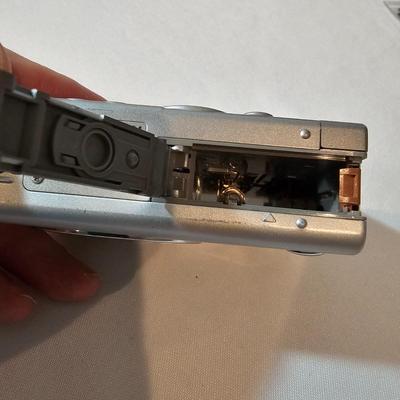 Canon Power Shot S500 Digital Camera + More  (PC1-JS)