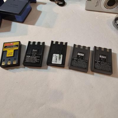 Canon Power Shot S500 Digital Camera + More  (PC1-JS)