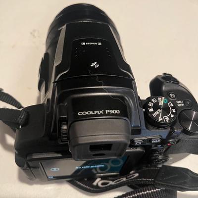 Nikon Coolpix P900 Digital Camera (PC1-MG)