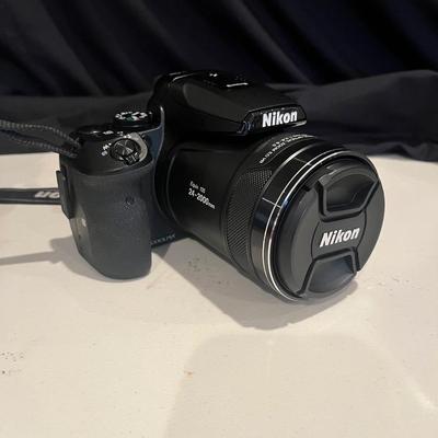 Nikon Coolpix P900 Digital Camera (PC1-MG)