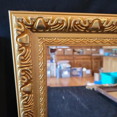 Mirrors and Vintage Artwork (DR-DW)