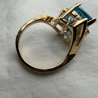 Diamond 14K Gold Ring With Blue Stone (PB2-RG)