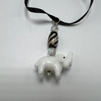 Assorted Elephant Jewelry. Incl. 925 and 14K (B3-MK)