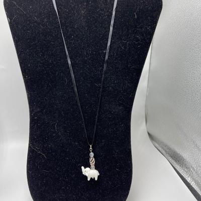 Assorted Elephant Jewelry. Incl. 925 and 14K (B3-MK)