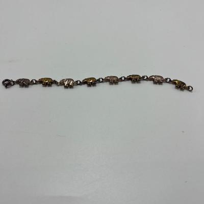 Assorted Elephant Jewelry. Incl. 925 and 14K (B3-MK)