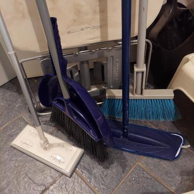 Laundry & Cleaning Assortment  (L-JS)