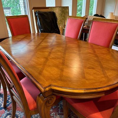 Lexington Furniture Southern Living Solid Wood Oval Dining Table with Six Chairs (DR-KL)