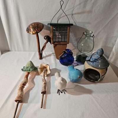 Feeders & Yard Decor  (L-JS)