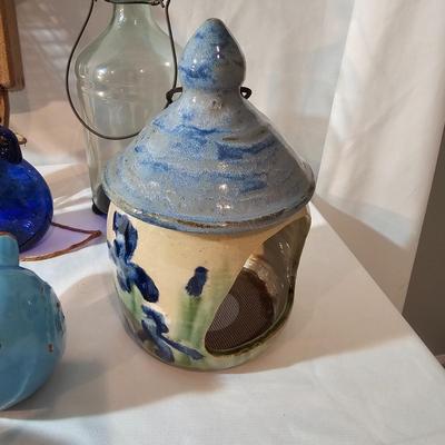 Feeders & Yard Decor  (L-JS)