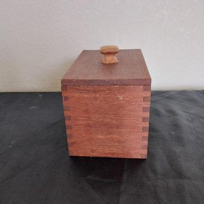 WOODEN BOX WITH LID AND BOOKENDS