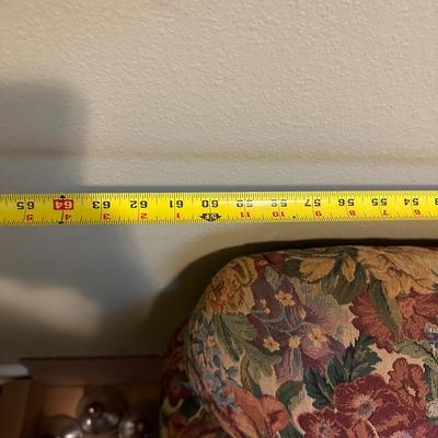 Floral Pattern Loveseat