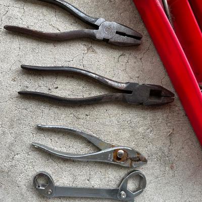 Craftsman Tool Chest with Tools.