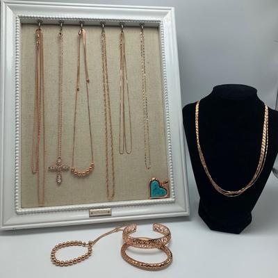 Rose Gold Jewelry, incl. 14K, 10K, & 925 (B3-HS)