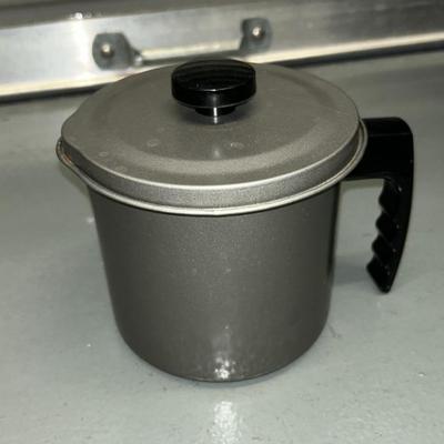 Pots and Lemon juicer
