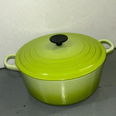 Pots / Dutch Ovens
