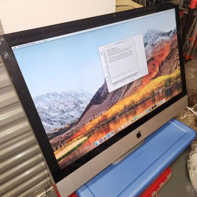 27 in iMac and Accessories (macOS High Sierra Version 10.13.6 / 1 TB SATA Disk / 4 GB / Intel Core i5)