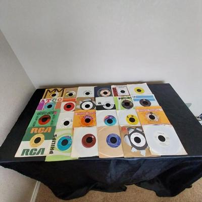 A COLLECTION OF 45's RECORDS