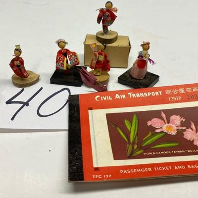 Tiny Wooden Kokesi Japanese Dolls Lot