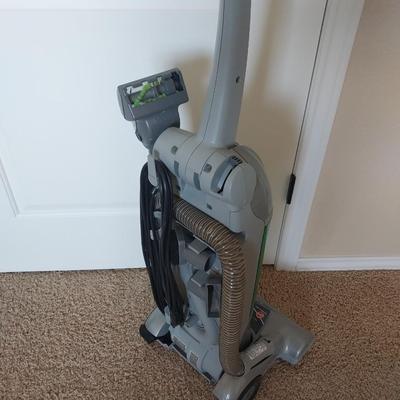 HOOVER UPRIGHT VACUUM WITH ATTACHMENTS