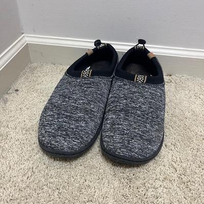 Menâ€™s Shoes Size 11 (PC1-MG)