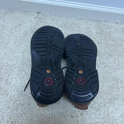 Menâ€™s Shoes Size 11 (PC1-MG)