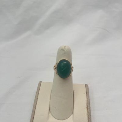 14K Ring With Jade Colored Stone (PB2-MG)