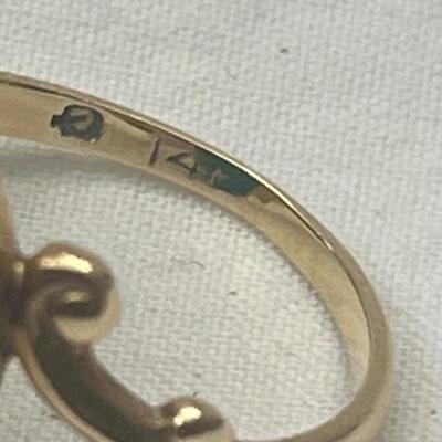 14K Ring With Jade Colored Stone (PB2-MG)