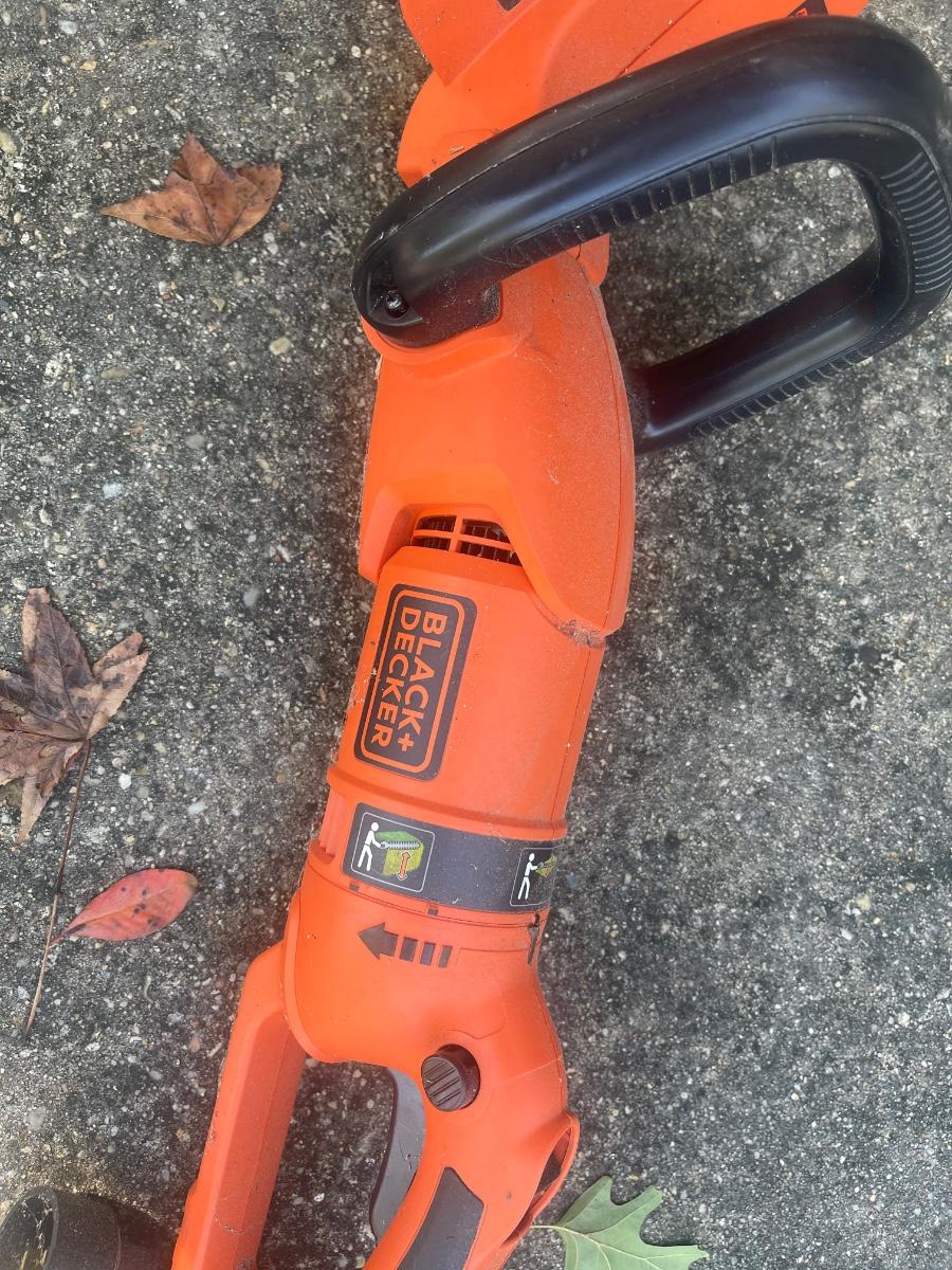 Black and Decker 24 inch hedge trimmer