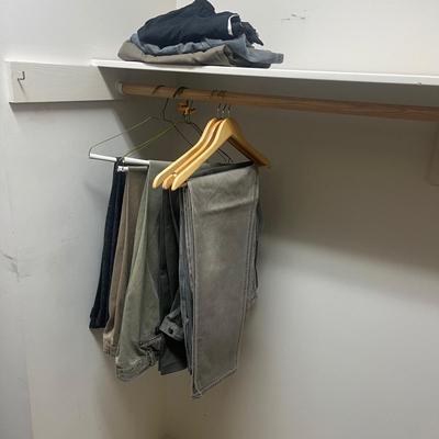 L.L. Bean, Club Cabana & More Men's Trousers & Shorts, Size 40/XL (PC1-MG)