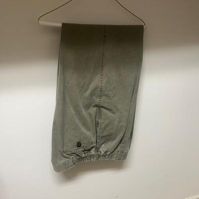 L.L. Bean, Club Cabana & More Men's Trousers & Shorts, Size 40/XL (PC1-MG)