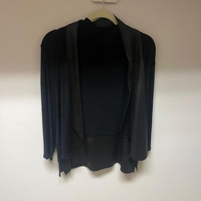 Collection of Womenâ€™s Tops, Size XL, incl. Some New w/ Tags (PC1-MG)