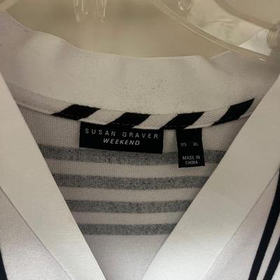 Collection of Womenâ€™s Tops, Size XL, incl. Some New w/ Tags (PC1-MG)