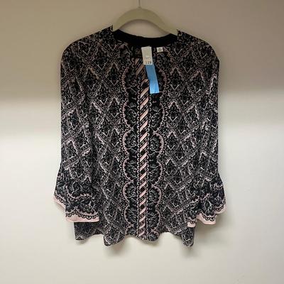 Collection of Womenâ€™s Tops, Size XL, incl. Some New w/ Tags (PC1-MG)