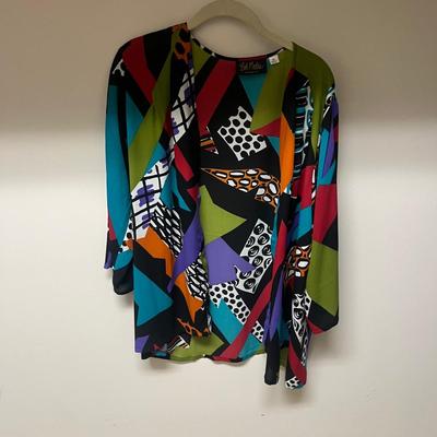 Collection of Womenâ€™s Tops, Size XL, incl. Some New w/ Tags (PC1-MG)