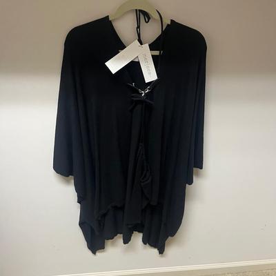 Collection of Womenâ€™s Tops, Size XL, incl. Some New w/ Tags (PC1-MG)