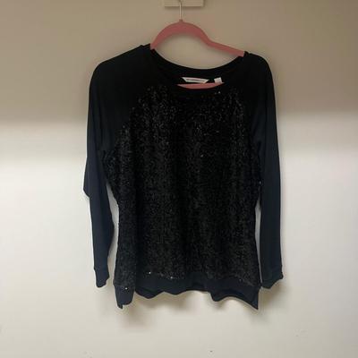 Collection of Womenâ€™s Tops, Size XL, incl. Some New w/ Tags (PC1-MG)