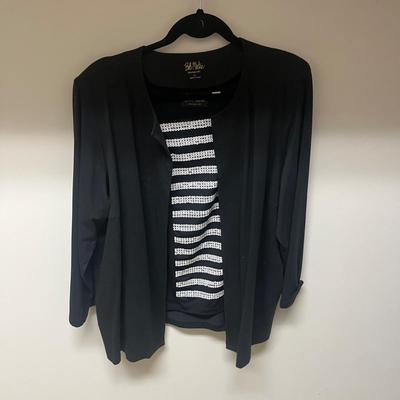 Collection of Womenâ€™s Tops, Size XL, incl. Some New w/ Tags (PC1-MG)