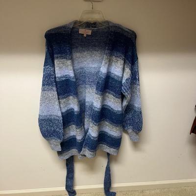 Collection of Womenâ€™s Tops, Size XL, incl. Some New w/ Tags (PC1-MG)