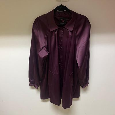 Neiman Marcus, Christian Dior, Chicos & More Ladies Tops & Jackets, Size L/XL (PC1-MG)