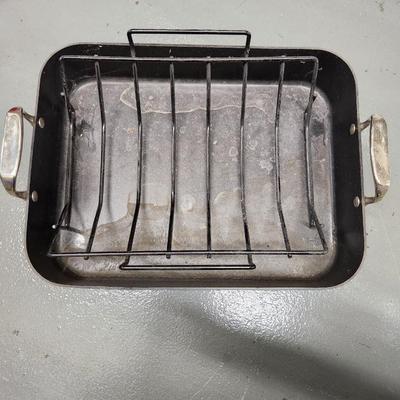 Roasting pan