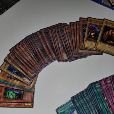 Yu-Gi-Oh! Lot (143 Cards from 1996)