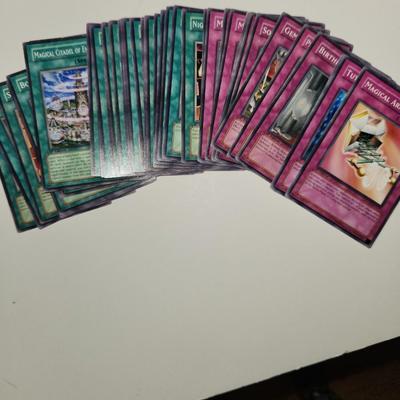 Yu-Gi-Oh! Lot (143 Cards from 1996)