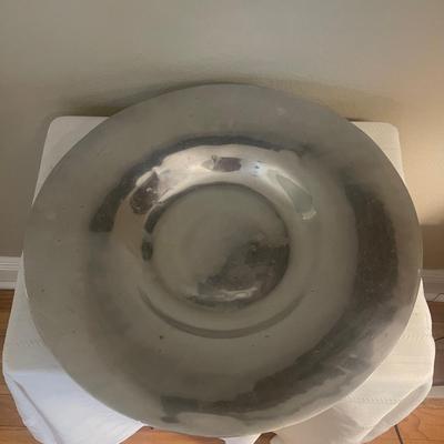 Beautiful large, heavy silver decorative tray/bowl. 17â€ x 17â€ round. Has felt tips on bottom  Hecho en Mexico