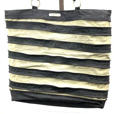 434 Large BAGGALLINI Zipper Expandable Black and Grey Shoulder Bag