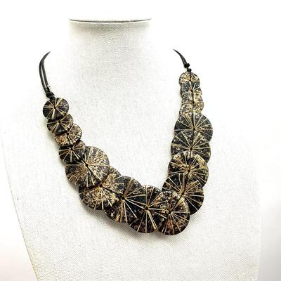 442 SYLCA Black and Gold Necklace