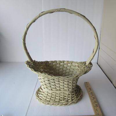 Lot 278:  Large Wicker Basket #2