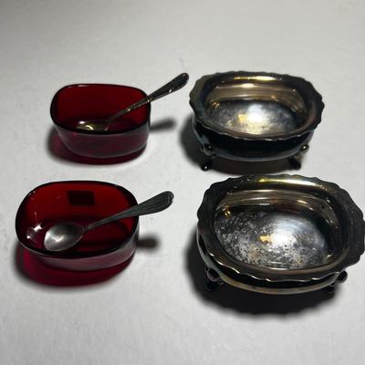 Two Master Salt with Ruby Liner England