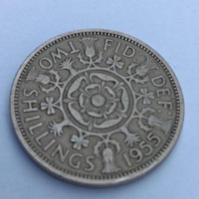 DEI DRATIA REGINA ELIZABETH II  2 shillings coin