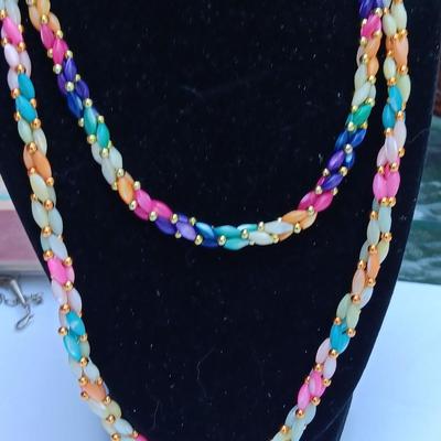 Vintage beautiful color beaded necklaces with a pair of earrings