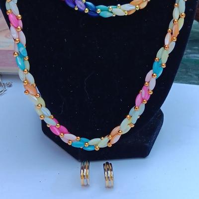 Vintage beautiful color beaded necklaces with a pair of earrings
